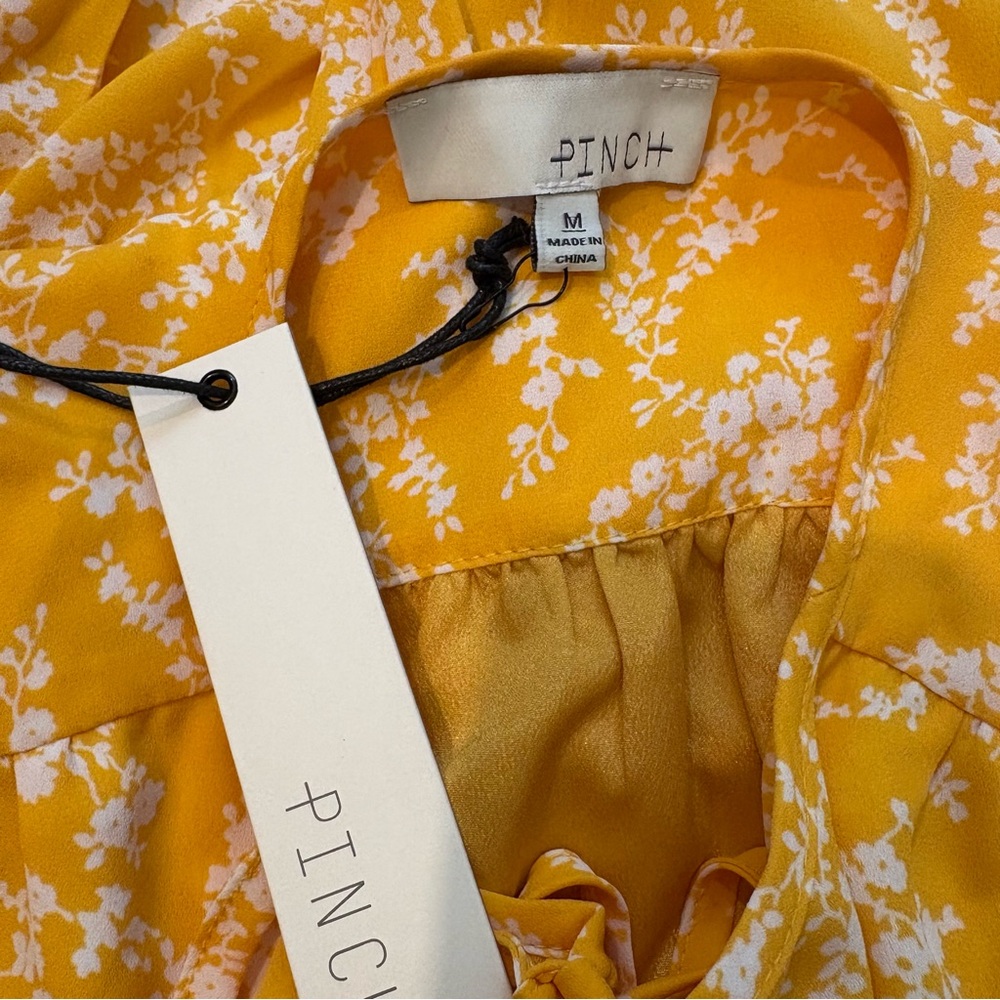 NWT, Pinch Tiered Ruffle Floral Blouse Cap Sleeve Elastic Waist, Sz M - Picture 13 of 15